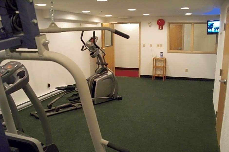 Super 8 by Wyndham Pincher Creek AB