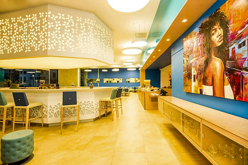 Cosmos Pacifico Hotel