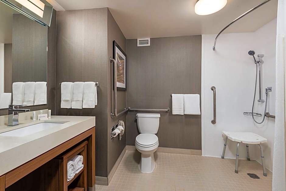 Courtyard by Marriott Toronto Vaughan