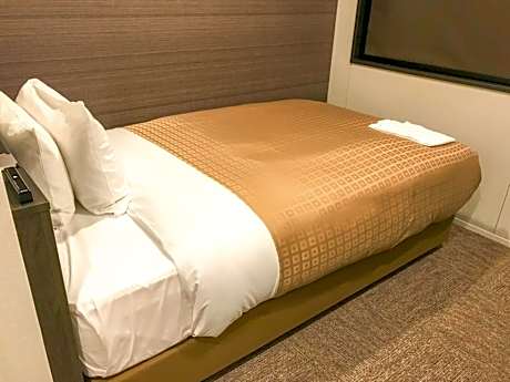 Double Room with Small Double Bed - Non-Smoking