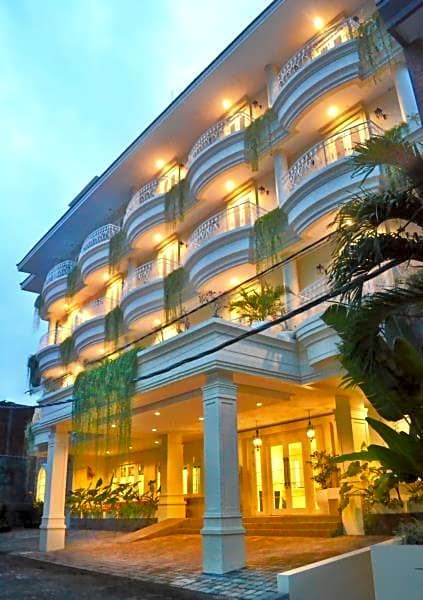Amalfi Hotel Seminyak