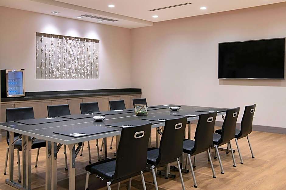 AC Hotel by Marriott Seattle Bellevue/Downtown