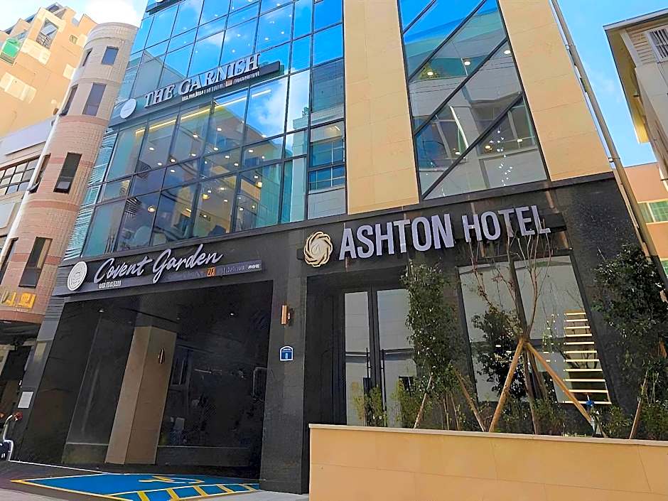 Ashton Hotel
