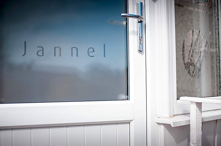 Jannel Bed & Breakfast