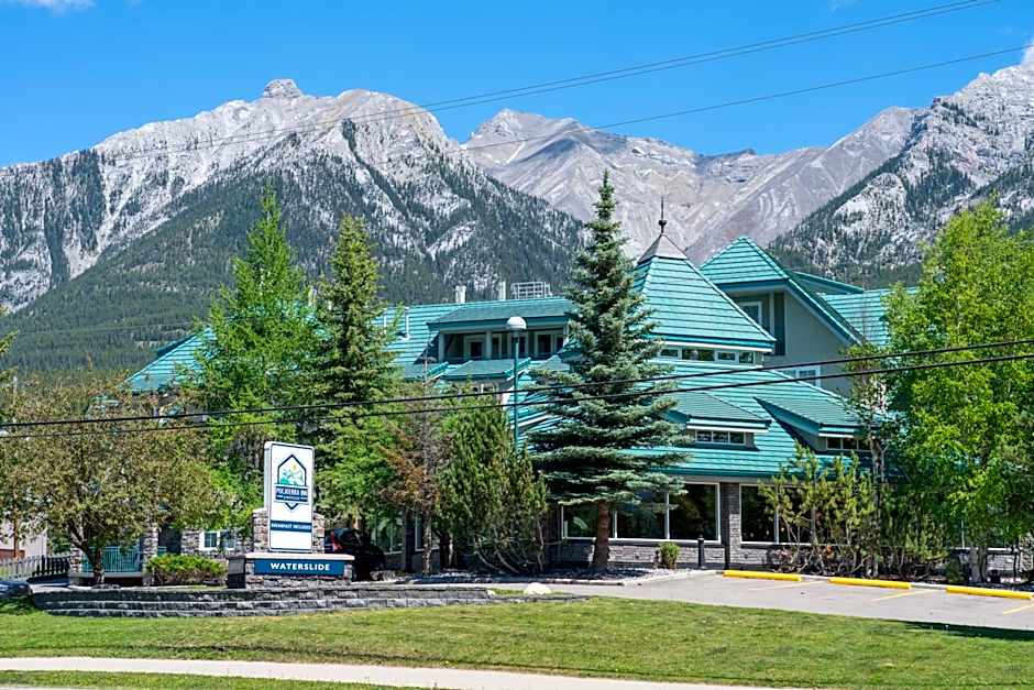 Pocaterra Inn & Waterslide