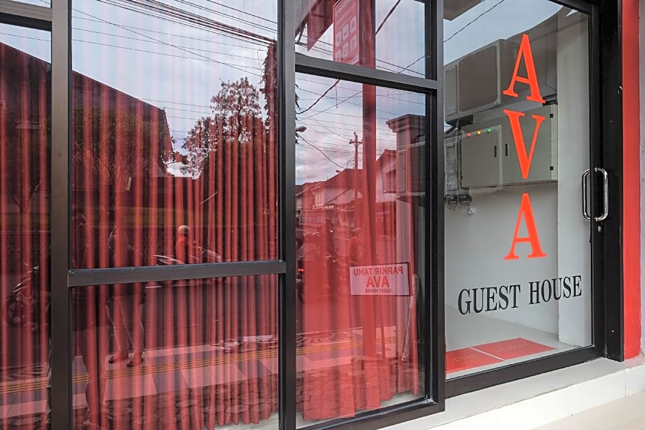 RedDoorz near Alun Alun Magelang 2