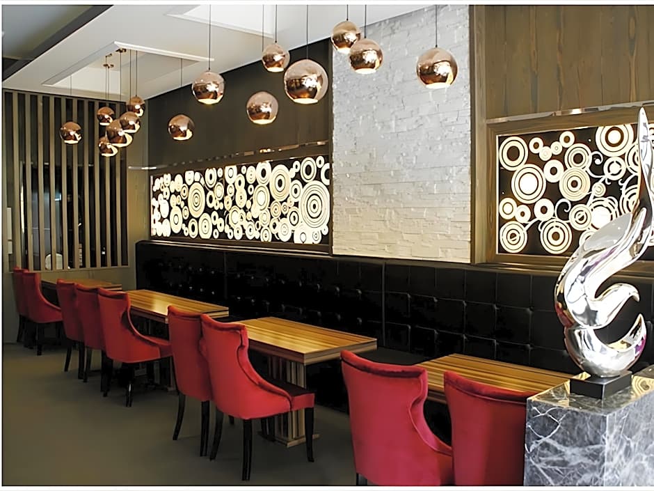 Global Traveler Hotel