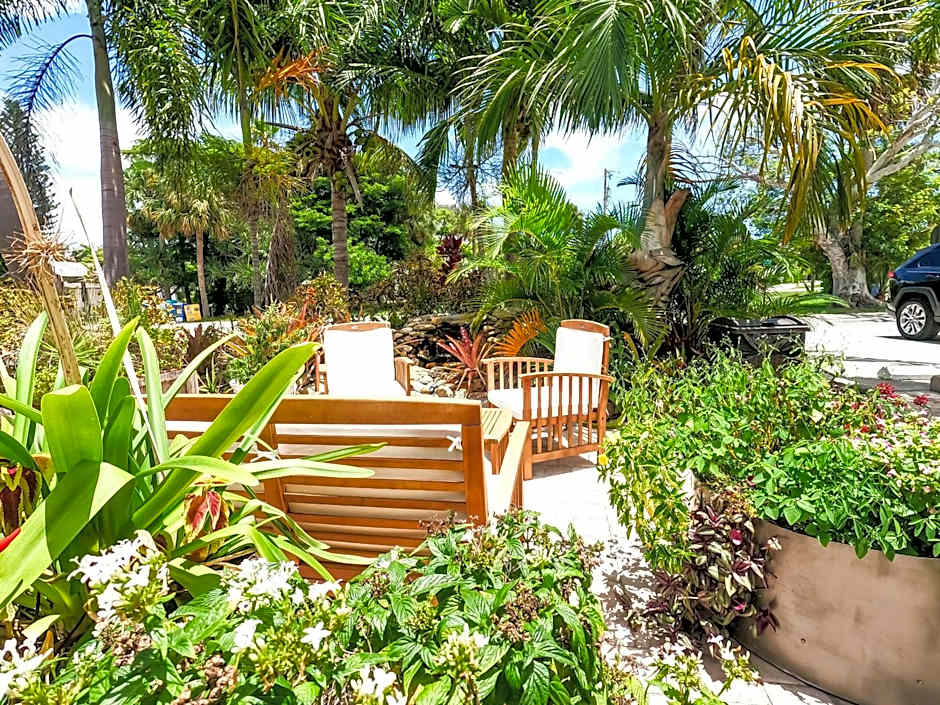 Haley's at Anna Maria Island Inn