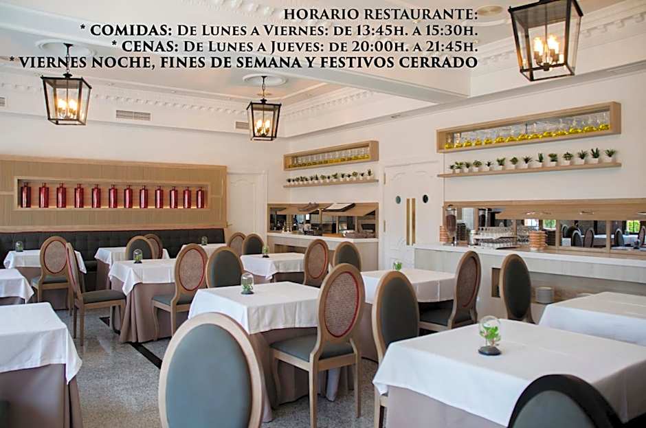 Hotel Complejo París