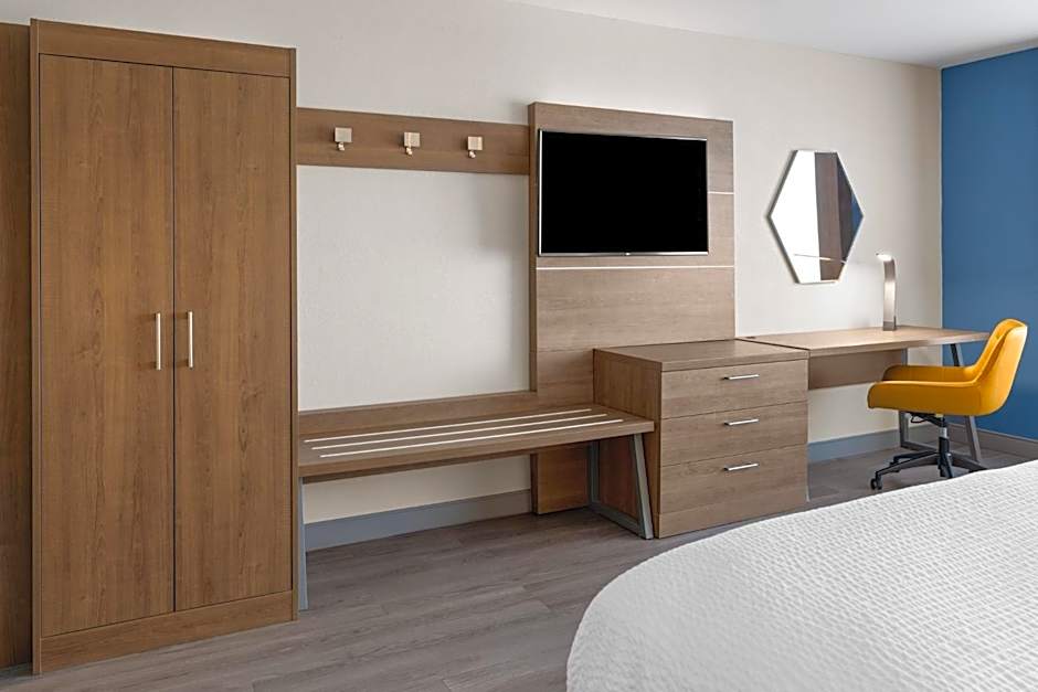 Holiday Inn Express & Suites Mt. Sterling North By IHG