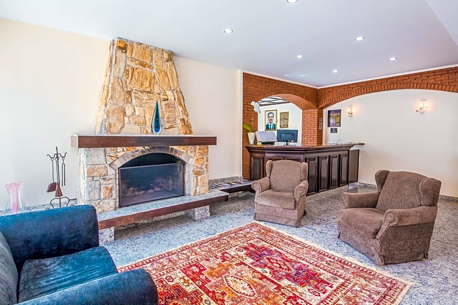 Hotel Euro Suite Campos do Jordao By Nacional Inn - A 800 metros da Vila Capivari