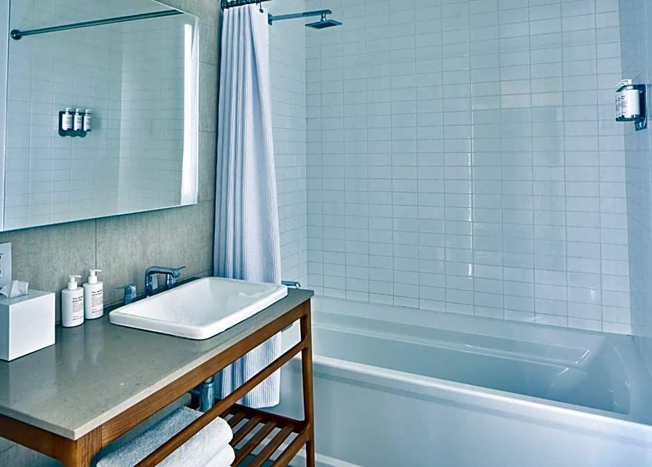 The Sarasota Modern, a Tribute Portfolio Hotel