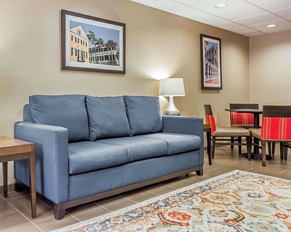 Comfort Suites At Isle Of Palms Connector