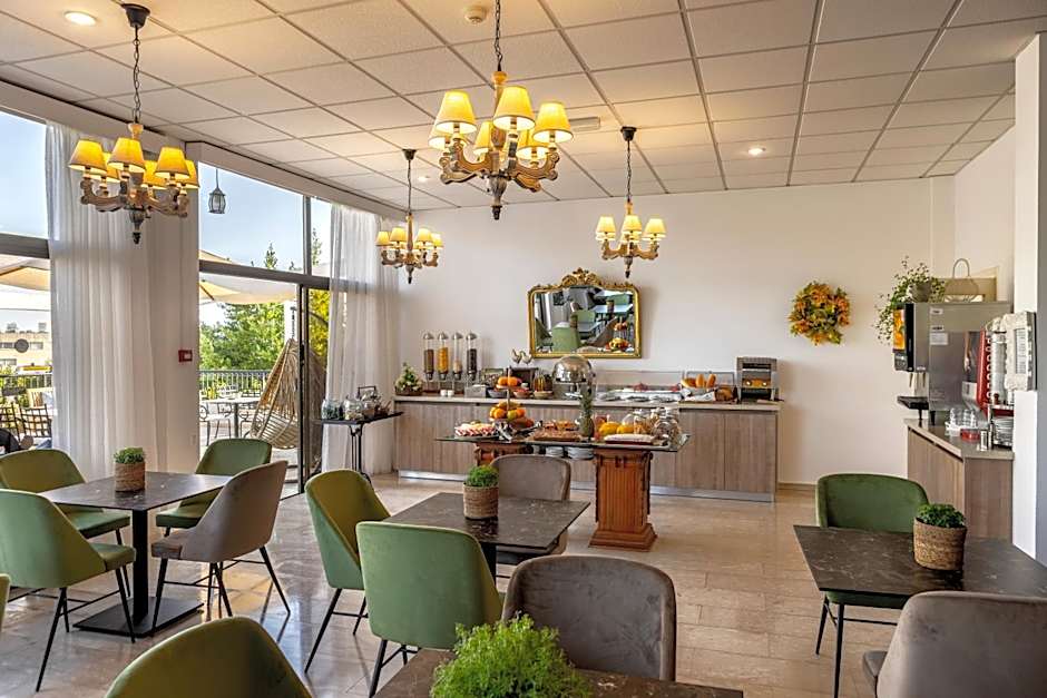 Stephanos Hotel Apartments