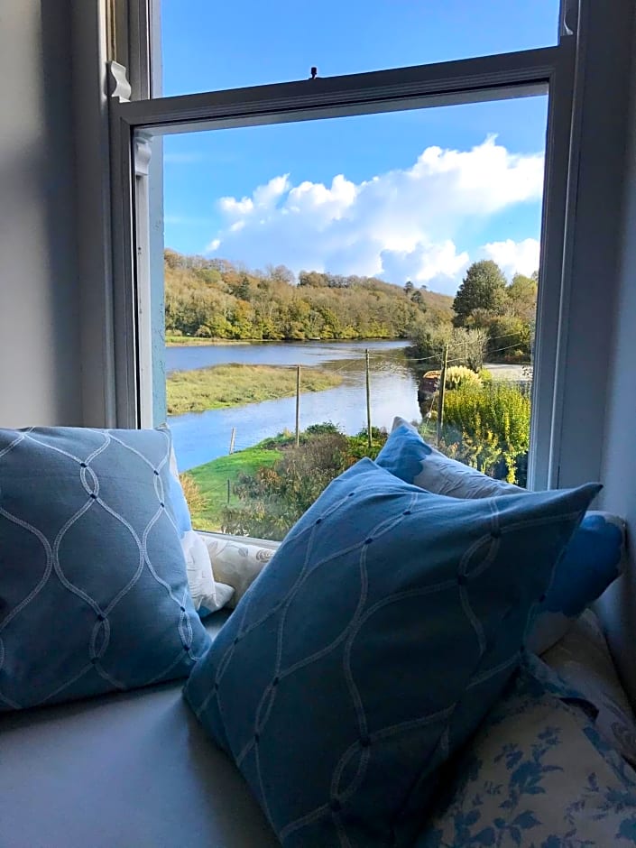 Riverbank House Bed and Breakfast Innishannon