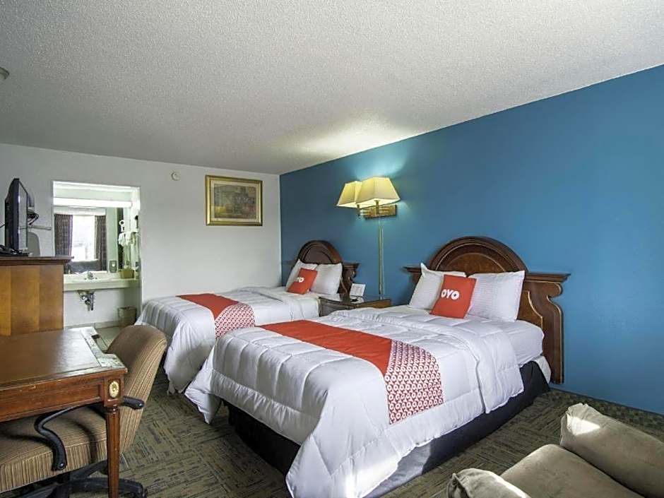 OYO Hotel Hutchinson West 4th Ave