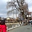 Easy To Access Sightseeing Spot  GUEST HOUSE DON