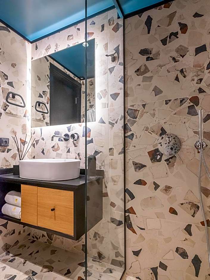 3 Pines Design Living