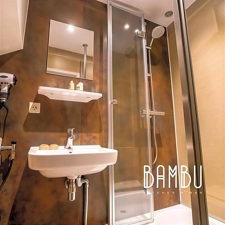 Bambu Kitchen & Bar - Hotel Restaurant