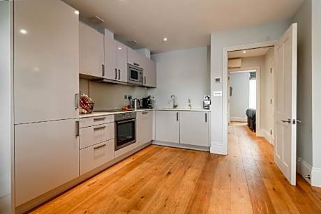 Apartment-Luxury-Private Bathroom-City View