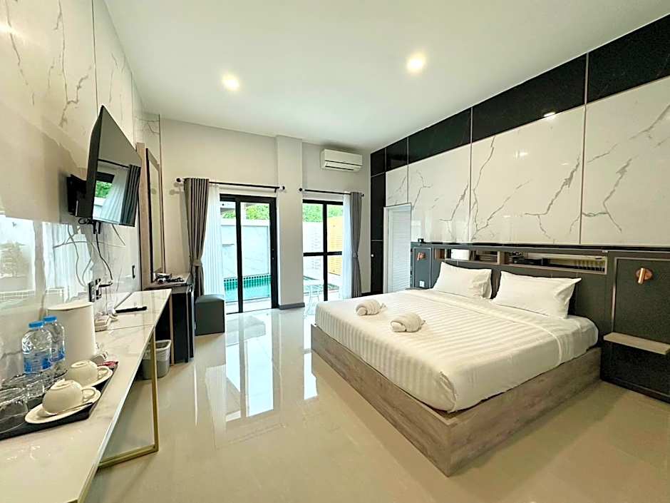 Smile Boutique at Saiyuan