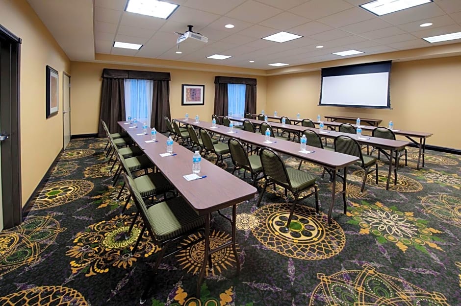 Holiday Inn Express Hotel & Suites Clearfield