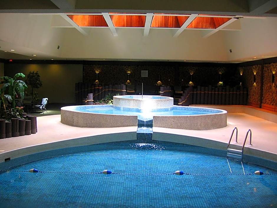 Ramada Plaza by Wyndham Regina Downtown