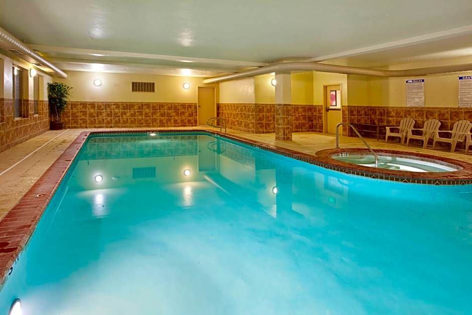 Holiday Inn Express Hotel & Suites Cedar City By IHG