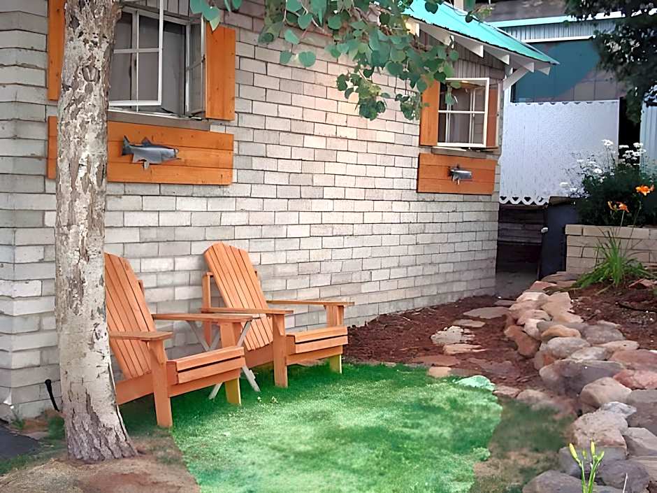 Lake Front Cabins