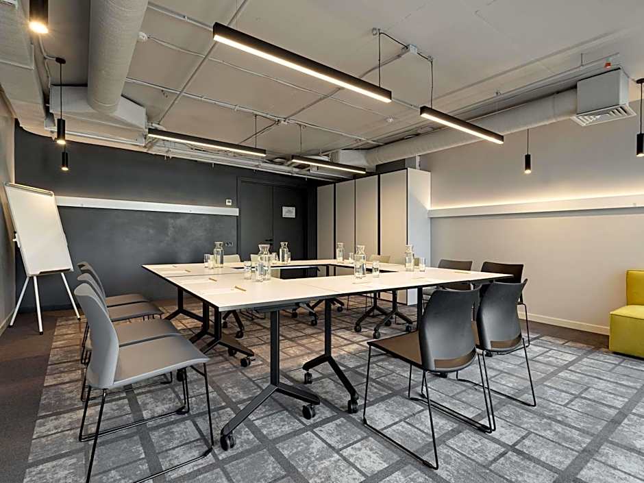 ibis Kyiv Beresteiska