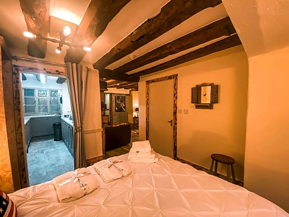 The Terrace at Riverside Suites