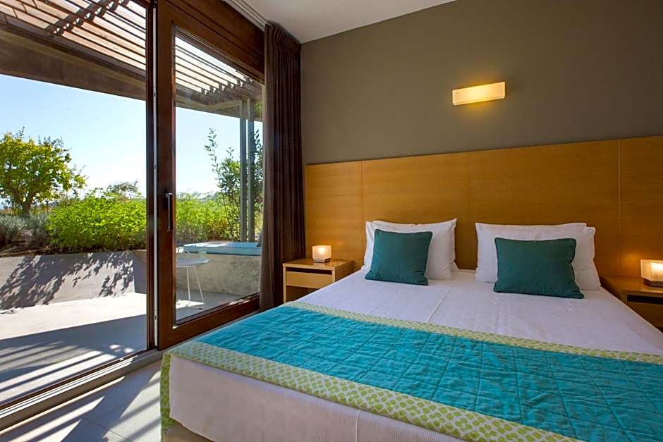 Thalatta Seaside Hotel