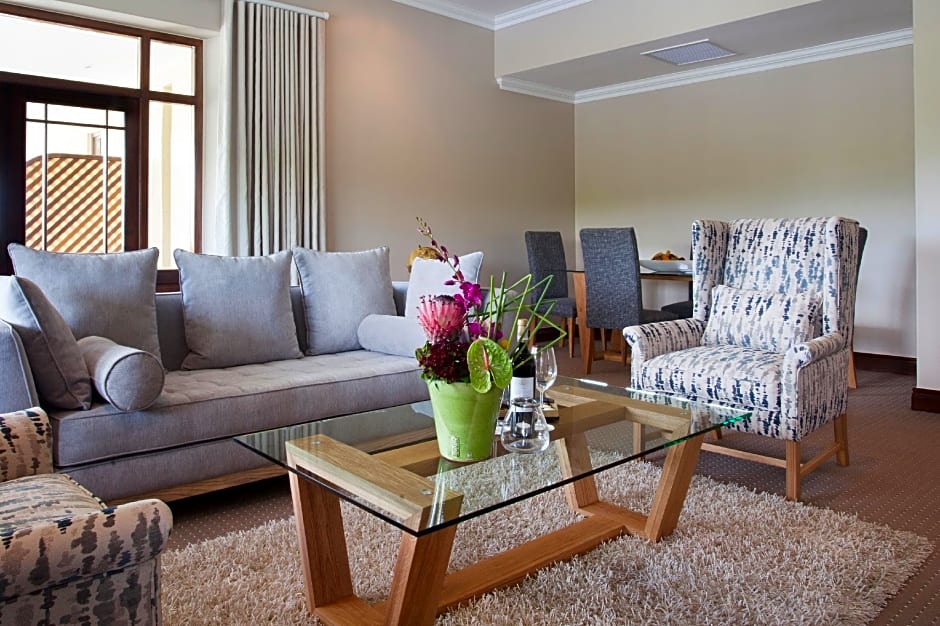 Photo 1 of 5 of Executive Suite