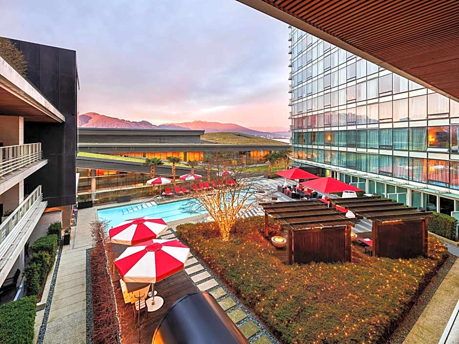 Fairmont Pacific Rim