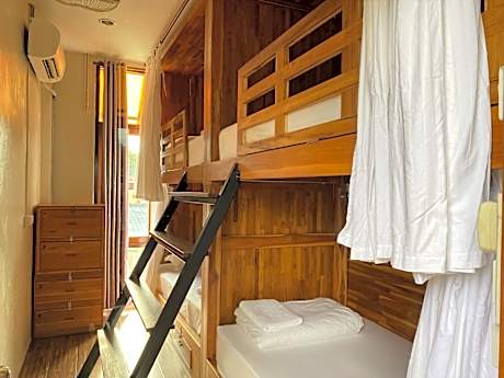 4-Bed Mixed Dormitory Room