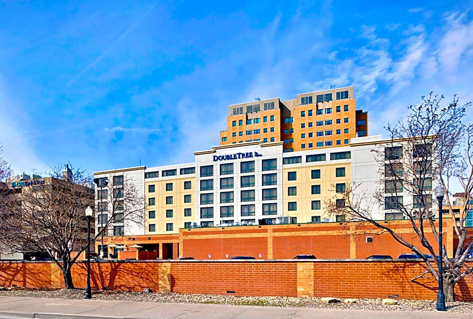 DoubleTree by Hilton Davenport