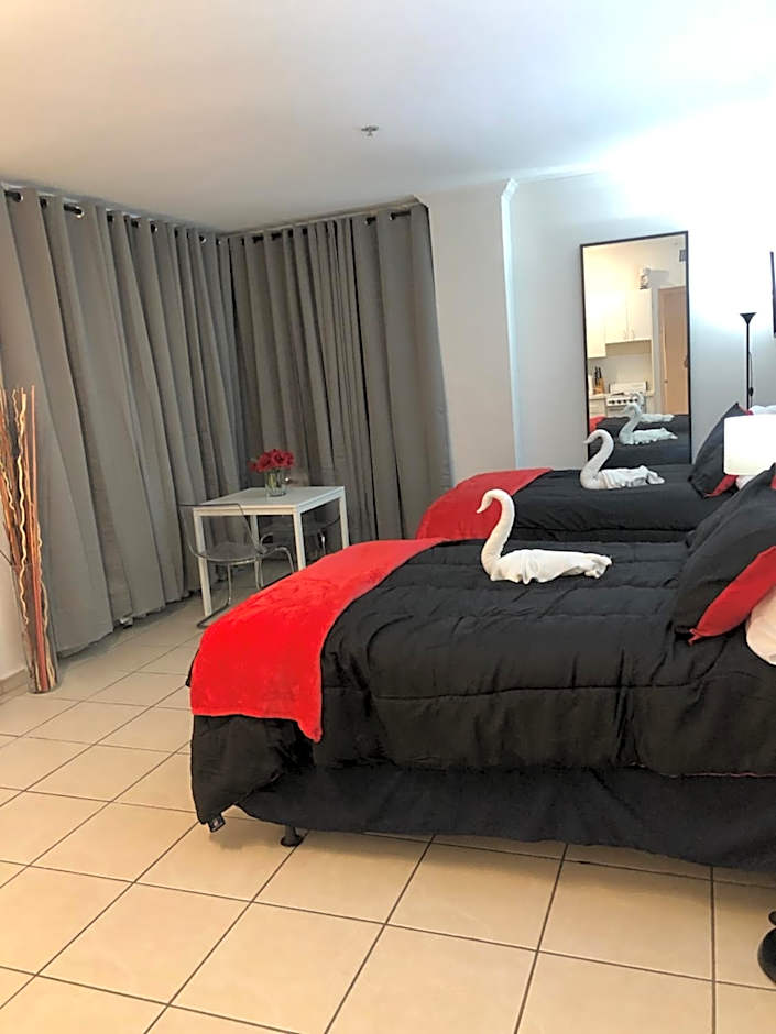 Casablanca on the beach, Oceanfront Studio Miami Beach