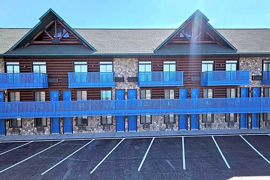 Days Inn by Wyndham Mackinaw City/Bridge
