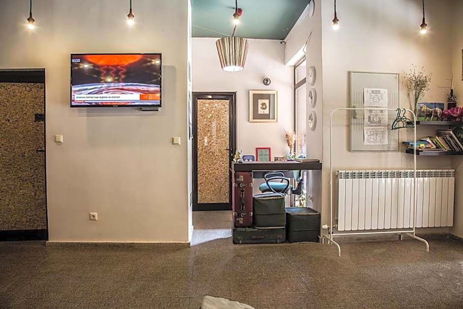 RILA 6ATO Hotel & Restaurant