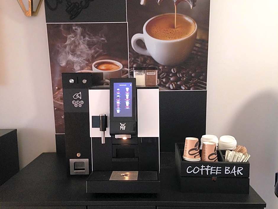 Hotel Alsterquelle 24h Check-in, Free Parking and WiFi