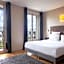 Suites & Hotel Helzear Champs-Elysees