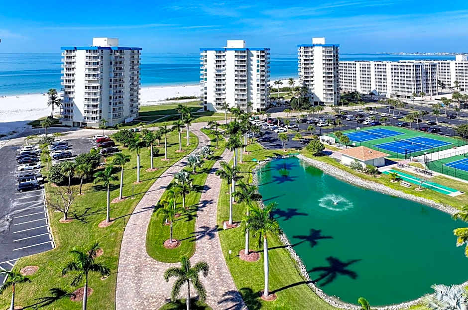Estero Beach And Tennise Club 1008 B