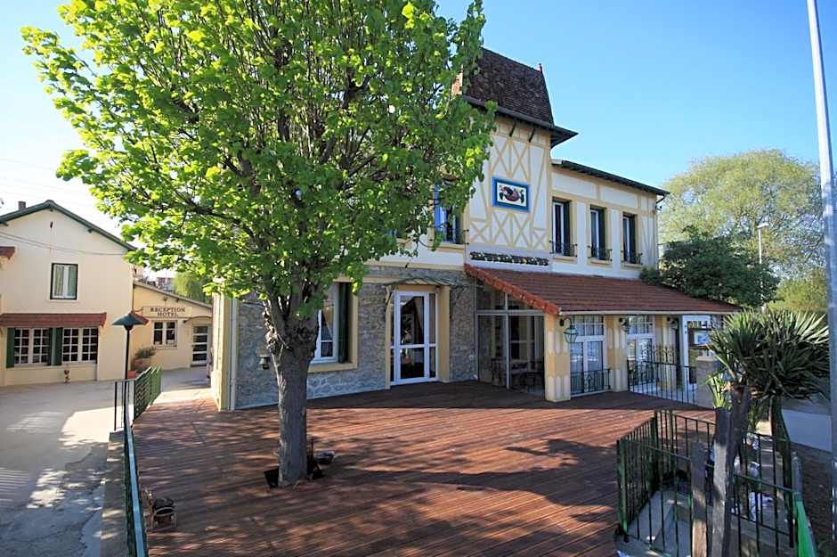 Photo 1 of 15 of Auberge des Écluses
