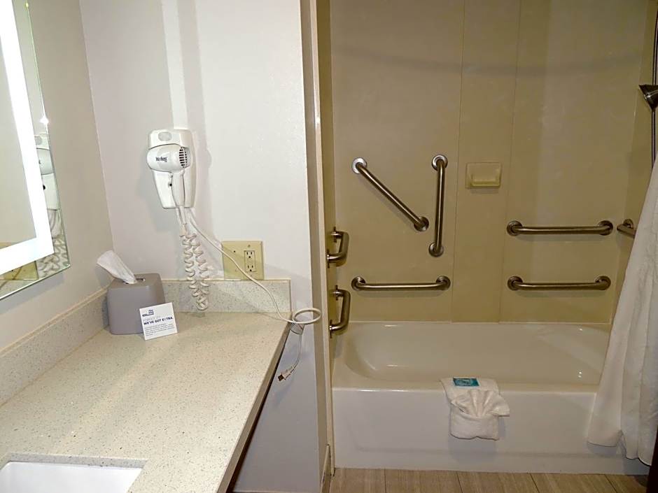 Holiday Inn Express Trussville By IHG