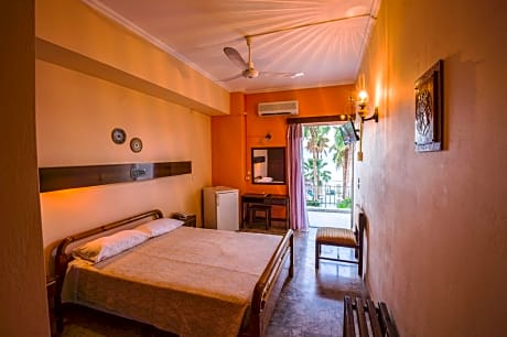 Standard Double Room with Sea View