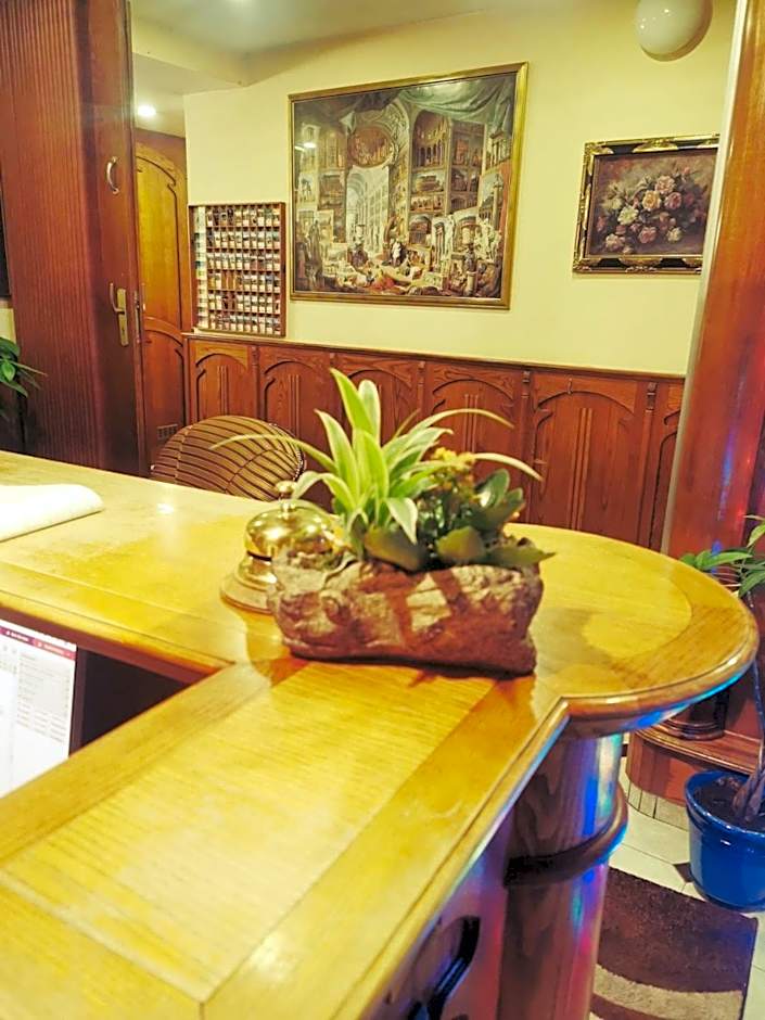 River Star Hotel