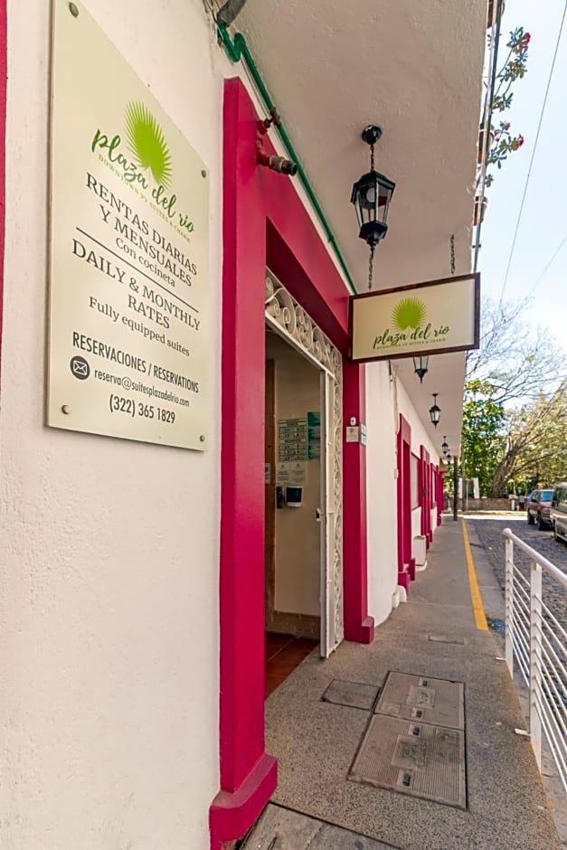 Suites Plaza del Rio