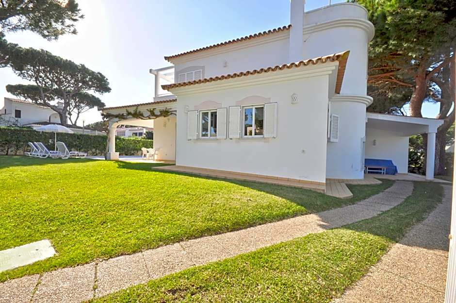 Charming Villa, Private Pool, Walking Distance to Centre, Free AC Wifi