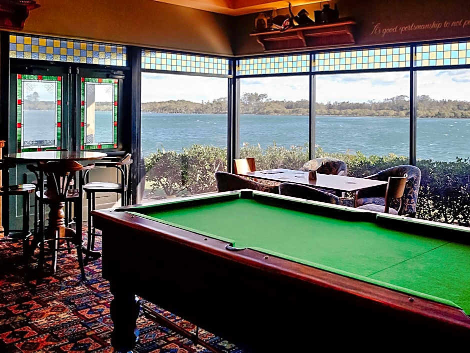 Harrington River Lodge