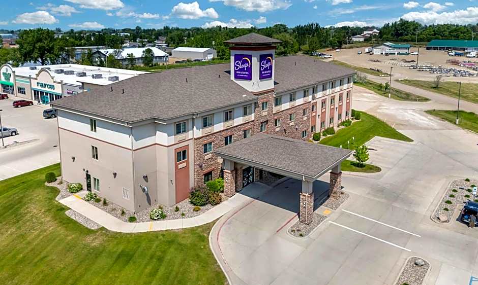 Sleep Inn & Suites Devils Lake